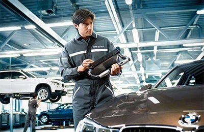 Valley Auto World Service VIP 100% Factory Trained Technicians